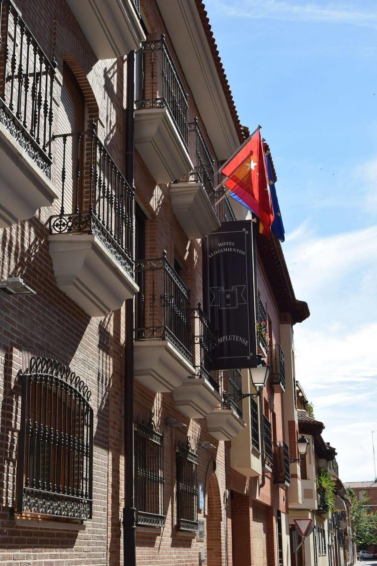 Hotel Complutense Alcalá de Henares Esterno foto