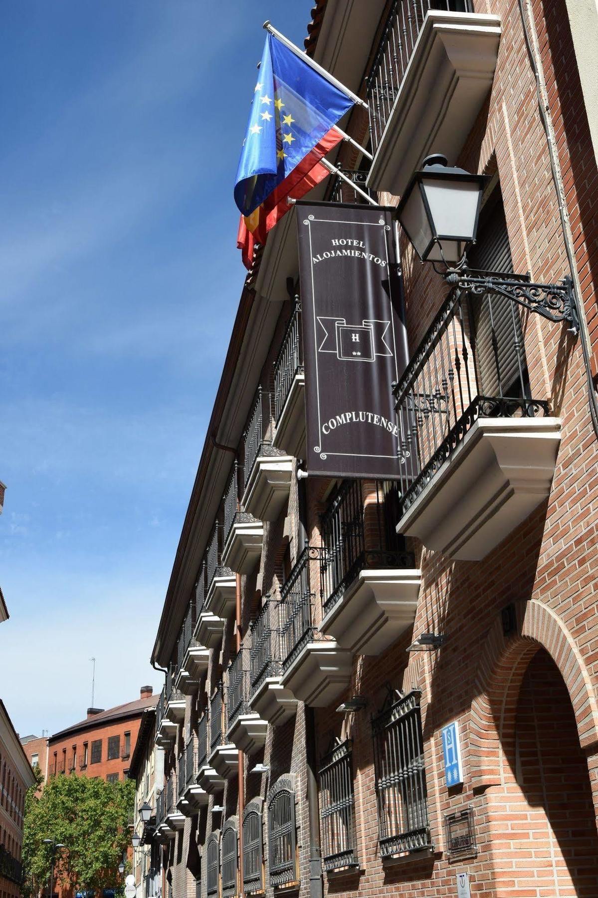 Hotel Complutense Alcalá de Henares Esterno foto